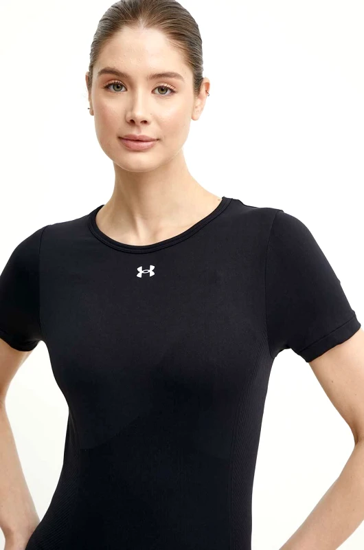 Under Armour Μπλουζάκι προπόνησης Under Armour χρώμα: μαύρο
