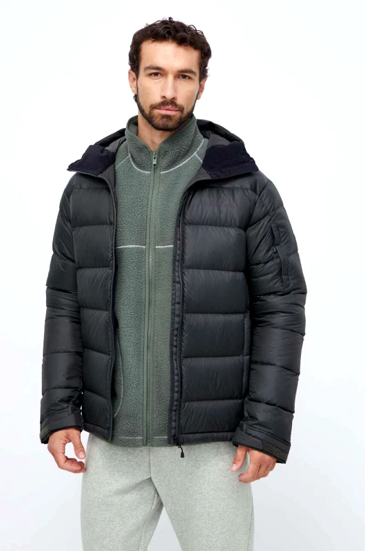 Peak Performance Μπουφάν με επένδυση από πούπουλα Peak Performance ανδρικό, χρώμα: πράσινο