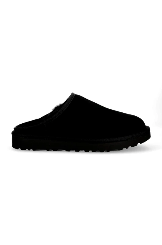 Ugg Παντόφλες σουέτ UGG M Classic Slip-on χρώμα: μαύρο
