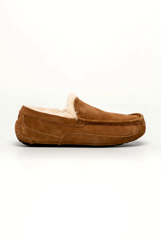 Ugg UGG - Δερμάτινες παντόφλες Ascot