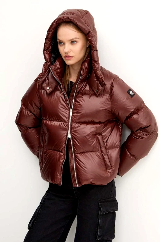 MOOSE KNUCKLES Μπουφάν με επένδυση από πούπουλα MOOSE KNUCKLES Moonstone χρώμα: καφέ, M34LJ148