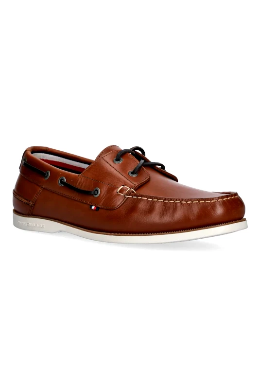 Tommy Hilfiger Δερμάτινα μοκασίνια Tommy Hilfiger TH BOAT SHOE CORE LTH χρώμα: καφέ, FM0FM05569