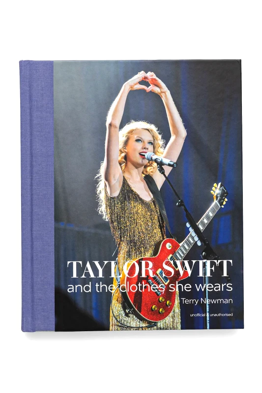 ACC Art Books Βιβλίο ACC Art Books Taylor Swift by Terry Newman, English χρώμα: πολύχρωμο
