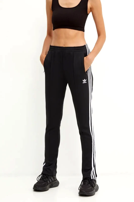 adidas Originals Παντελόνι φόρμας adidas Originals χρώμα: μαύρο