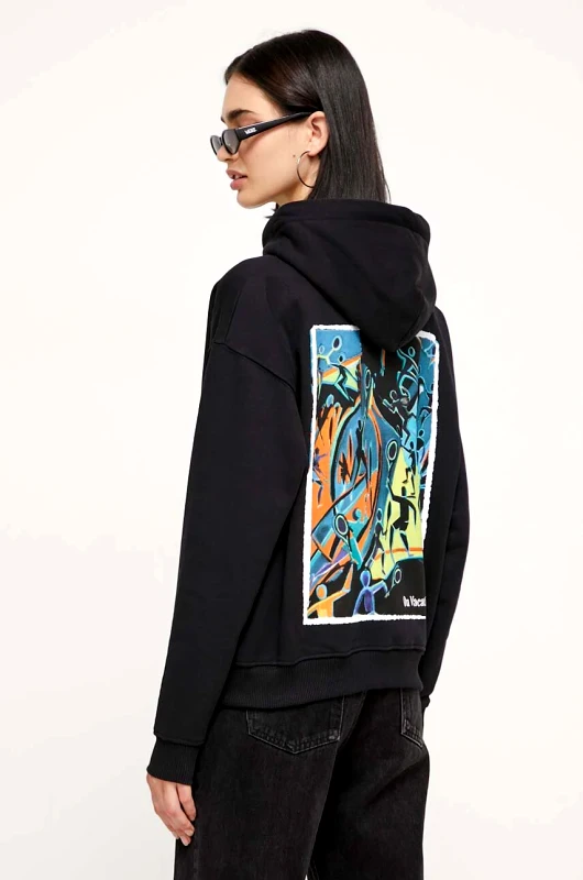 On Vacation Μπλούζα On Vacation χρώμα: μαύρο, με κουκούλα