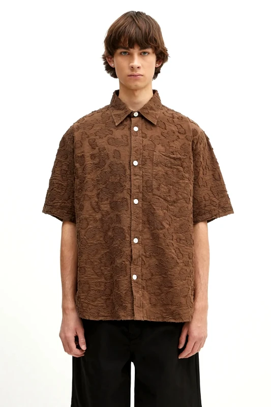 Norse Projects Πουκάμισο Norse Projects Mo Oversized Fil Coupe SS Shirt χρώμα: καφέ, N40.0830.2033