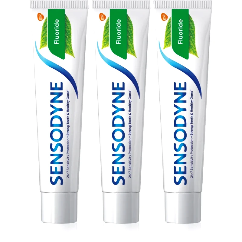 Sensodyne Sensodyne Fluoride οδοντόκρεμα για ευαίσθητα δόντια 3x75 ml