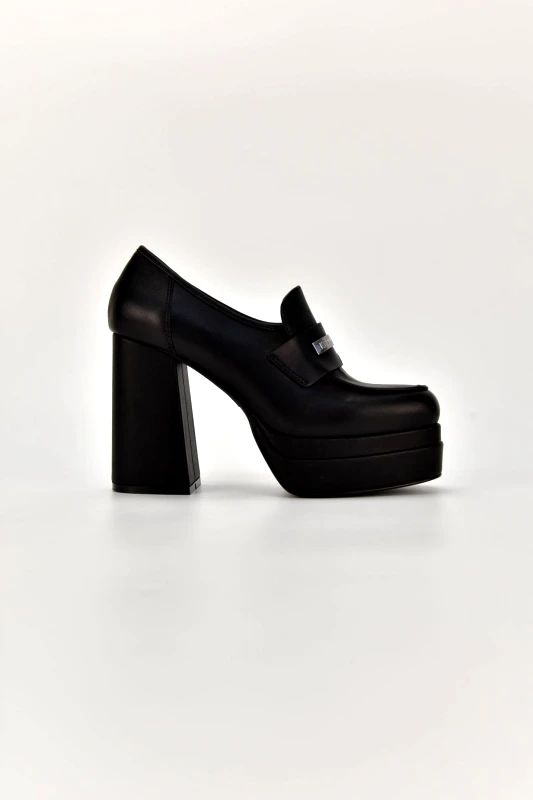 KARL LAGERFELD KARL LAGERFELD ΠΑΠΟΥΤΣΙΑ LOAFERS STRADA ΜΕΤΑΛΛΙΚΟ LOGO ΜΑΥΡΟ