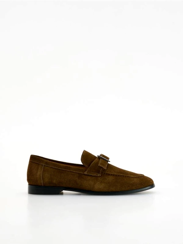 Reserved Reserved - Σουέτ loafers με αγκράφα