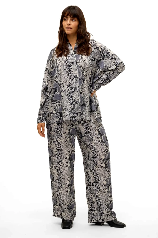 Παντελόνα animal print VERO MODA