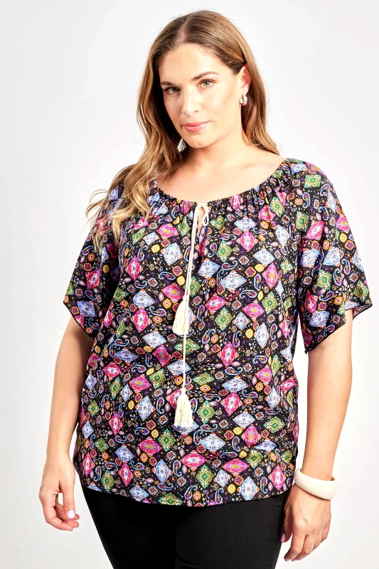 Μπλούζα από ρεγιόν εμπριμέ με ελαστική λαιμόκοψη