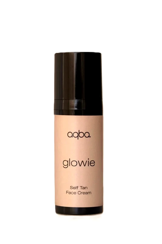 aqba Aqba Glowie Self Tan Face Cream - Light To Medium (50ml)