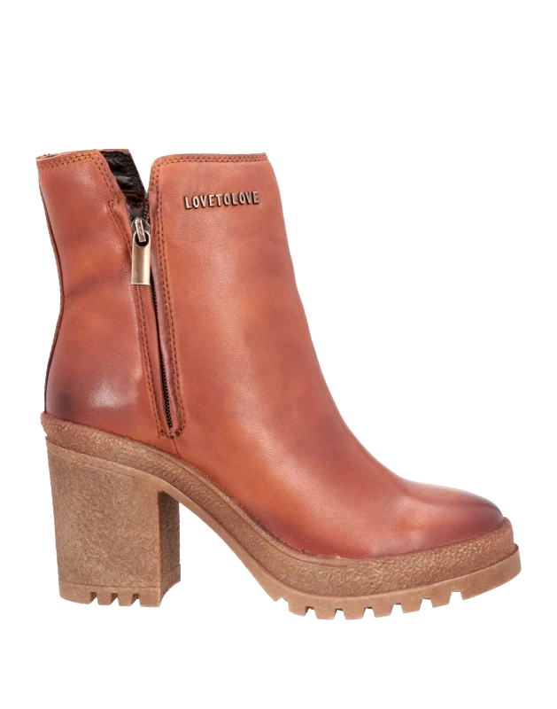 GAI MATTIOLO GAI MATTIOLO ΠΑΠΟΥΤΣΙΑ Μποτάκια