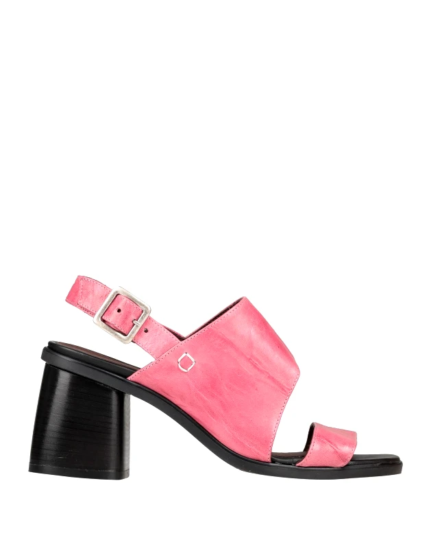 COLLECTION PRIVĒE? COLLECTION PRIVĒE? ΠΑΠΟΥΤΣΙΑ Πέδιλα