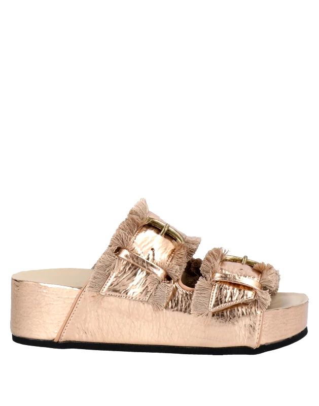 STRATEGIA STRATEGIA ΠΑΠΟΥΤΣΙΑ Πέδιλα