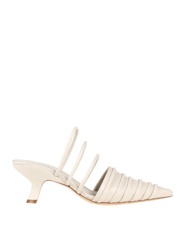 VIC MATIĒ VIC MATIĒ ΠΑΠΟΥΤΣΙΑ Μουλάρια και τσόκαρα