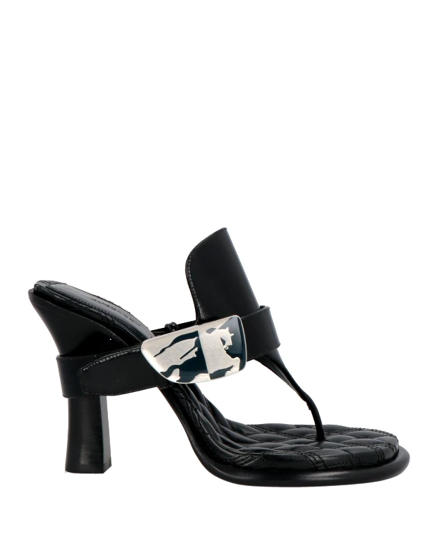 BURBERRY BURBERRY ΠΑΠΟΥΤΣΙΑ Σαγιονάρες